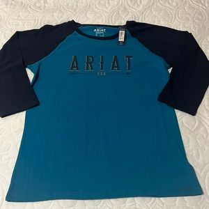 Ariat, size Large, navy and teal baseball tee
